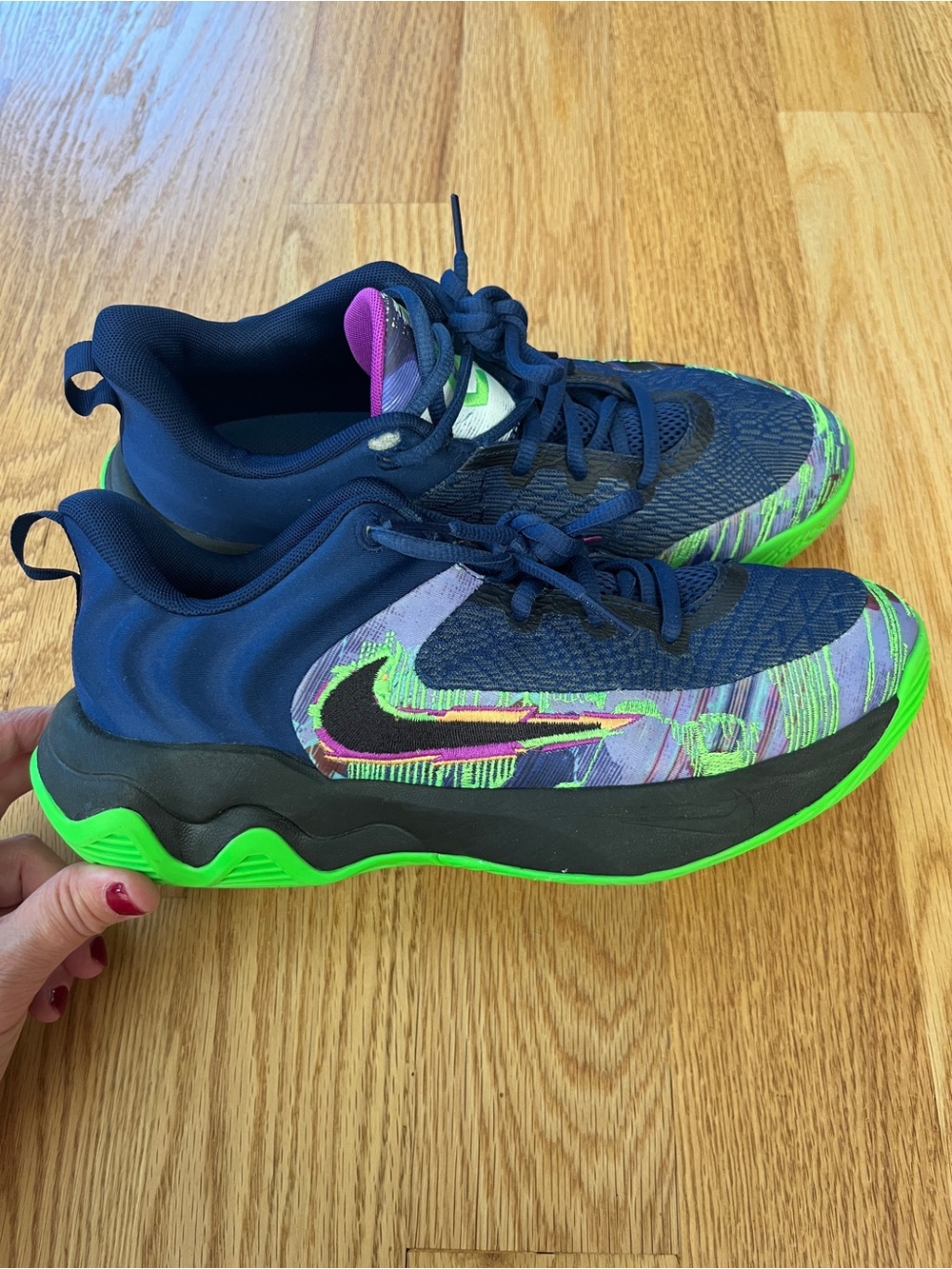 Nike Kids' Giannis Basketball 🏀 Sneakers - Rare Colorway - Navy & Neon Green